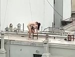 Workers Lose It Watching A Couple Fuck On A Building
