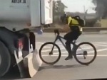 Cyclist Drafting Like A Mad Cunt
