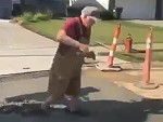 Old Timer Has Had Enough Of These Roadworkers
